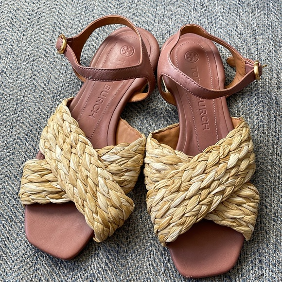 Tory Burch Leather and Raffia Sandals Flat Size:9 M - Picture 4 of 16